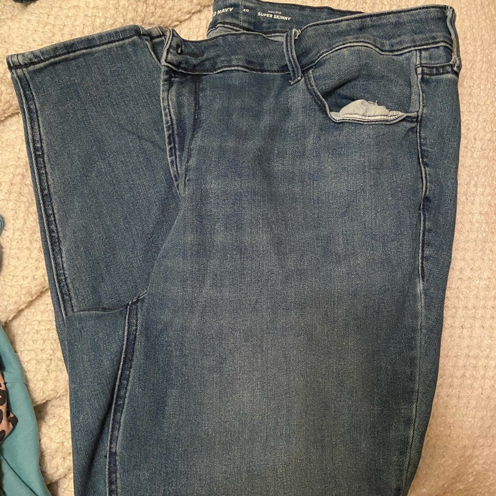 Old navy 20w high rise super skinny jeans